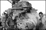 Подбитый английский танк второй мировой войны