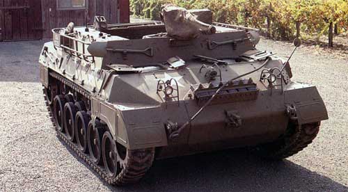 M39 — бронированный транспортёр-тягач 
