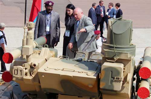 "Africa Aerospace & Defence-2012" Министр обороны Намибии