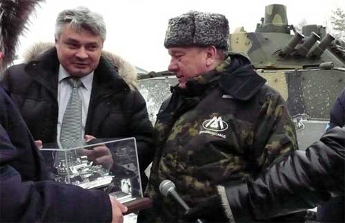 Дар Владимиру Шаманову - макет модернизированной боевой машины десанта Макет модернизированной боевой машины десанта