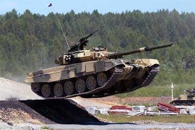 ...schimpfen Moskaus Generäle, sei nur die "17. Modifikation" eines Modells, das schon seit 1972 produziert werde. Viel lieber wäre Russlands Militärs... Танк РФ