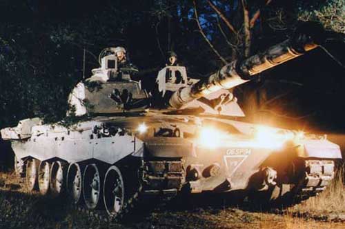 Танки Challenger из состава 1-й бронетанковой дивизии принимали участие в операции «Буря в пустыне» в 1991 году