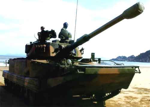 Легкий плавающий танк ZTZ-63А
