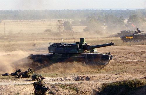 Танк Леклерк состоит на вооружении французской армии и армии Объединенных Арабских Эмиратов