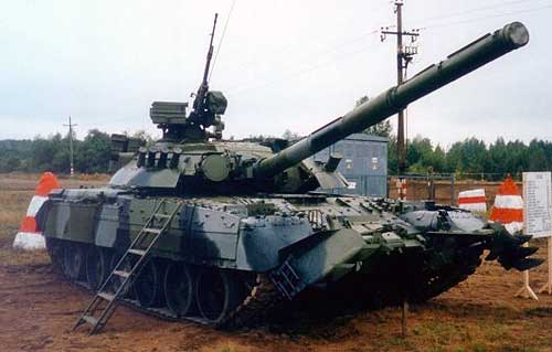 Танк Т-80 оснащен приборами ночного видения